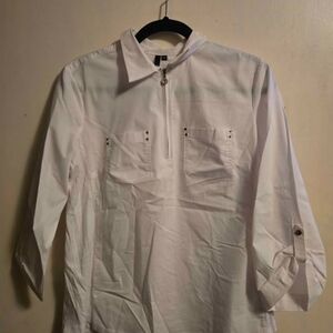 White Quarter-Zip Shirt with Buttoned Sleeves